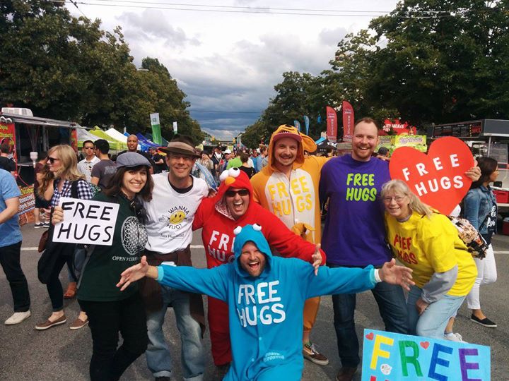 Hug Flash Mob – Khatsahlano Street Party (Vancouver, BC)